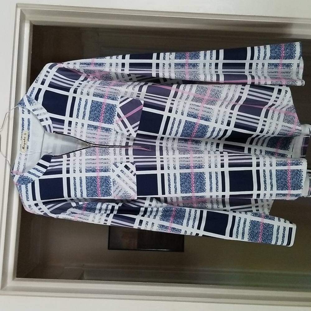 Ladies zip up top